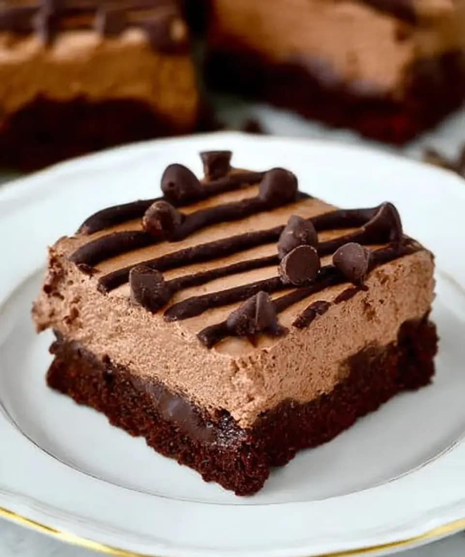 Chocolate Mousse Brownies: Indulge in a Rich Delight!