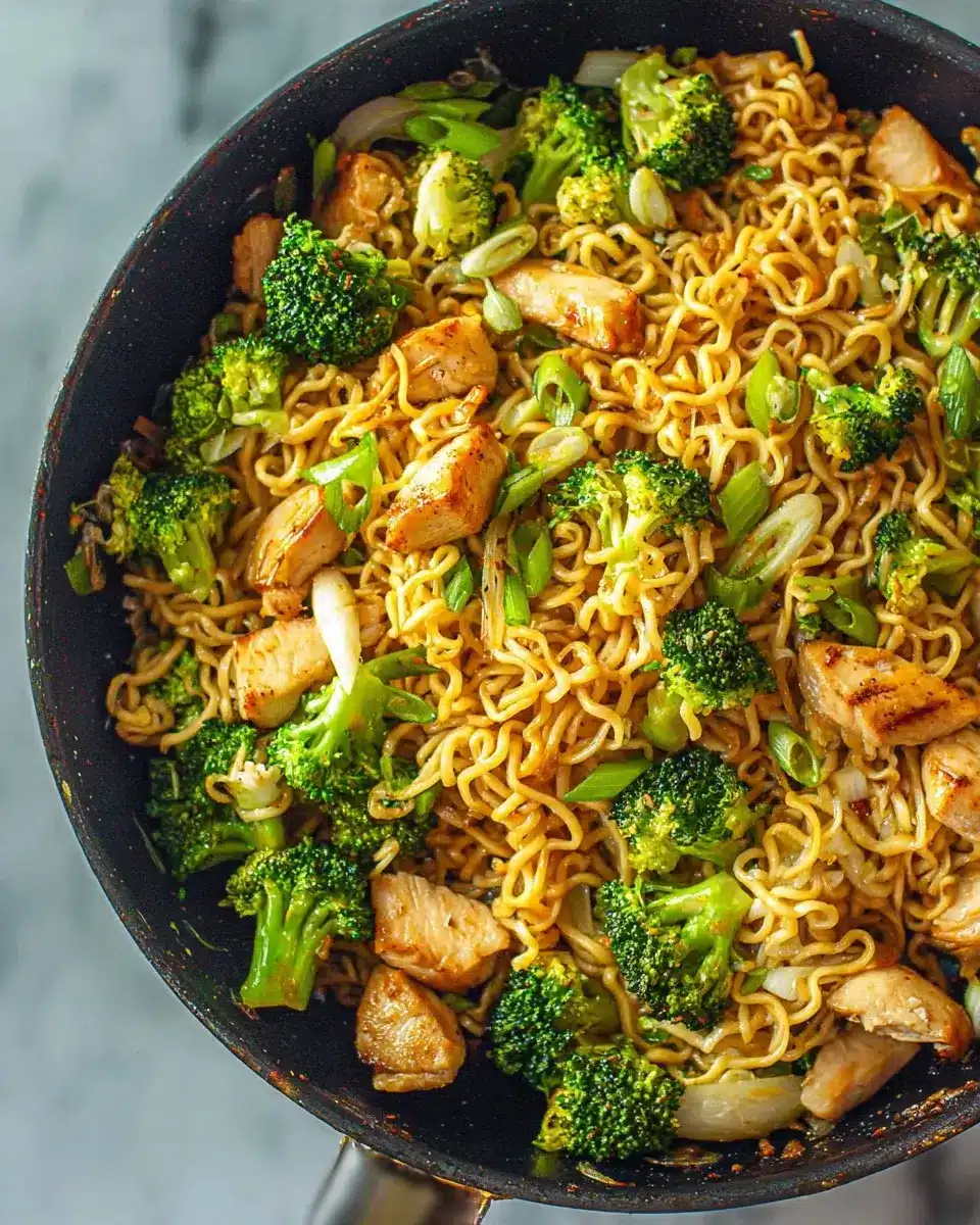 Quick & Tasty Chicken Ramen Stir Fry: Dinner in 20 Minutes!
