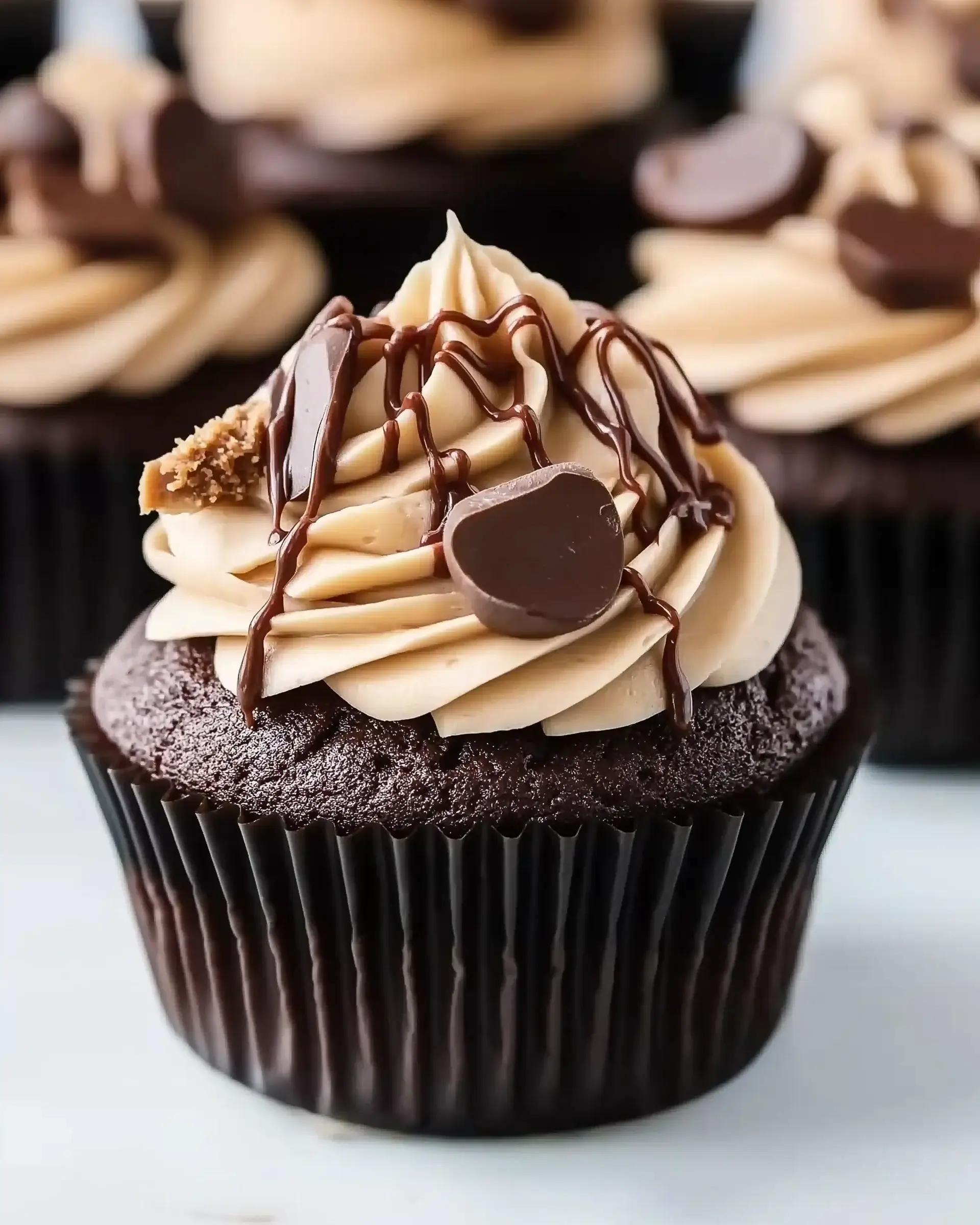 Chocolate Peanut Butter Cupcakes: Delight in Every Bite!
