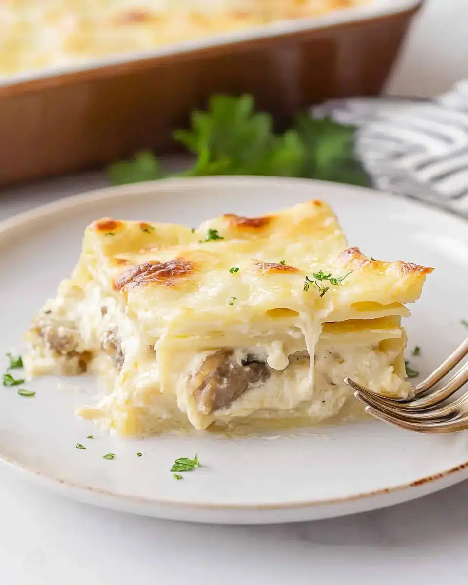 White Lasagna: Discover This Creamy, Savory Favorite!