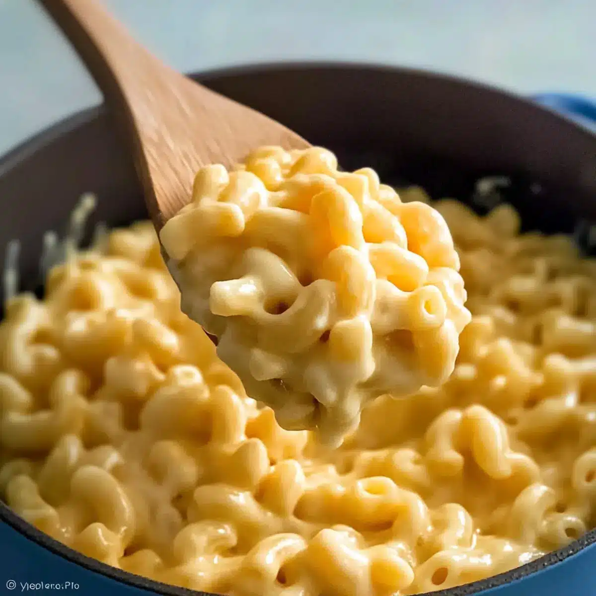 Creamy Greek Yogurt Mac and Cheese for Guilt-Free Comfort